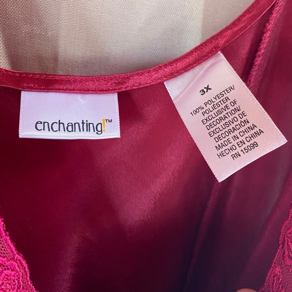 Enchanting women’s burgundy maxi floor length slip chemise size 3X - Picture 6 of 7